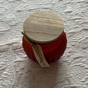 Pumpkin candle with Wooden Lid